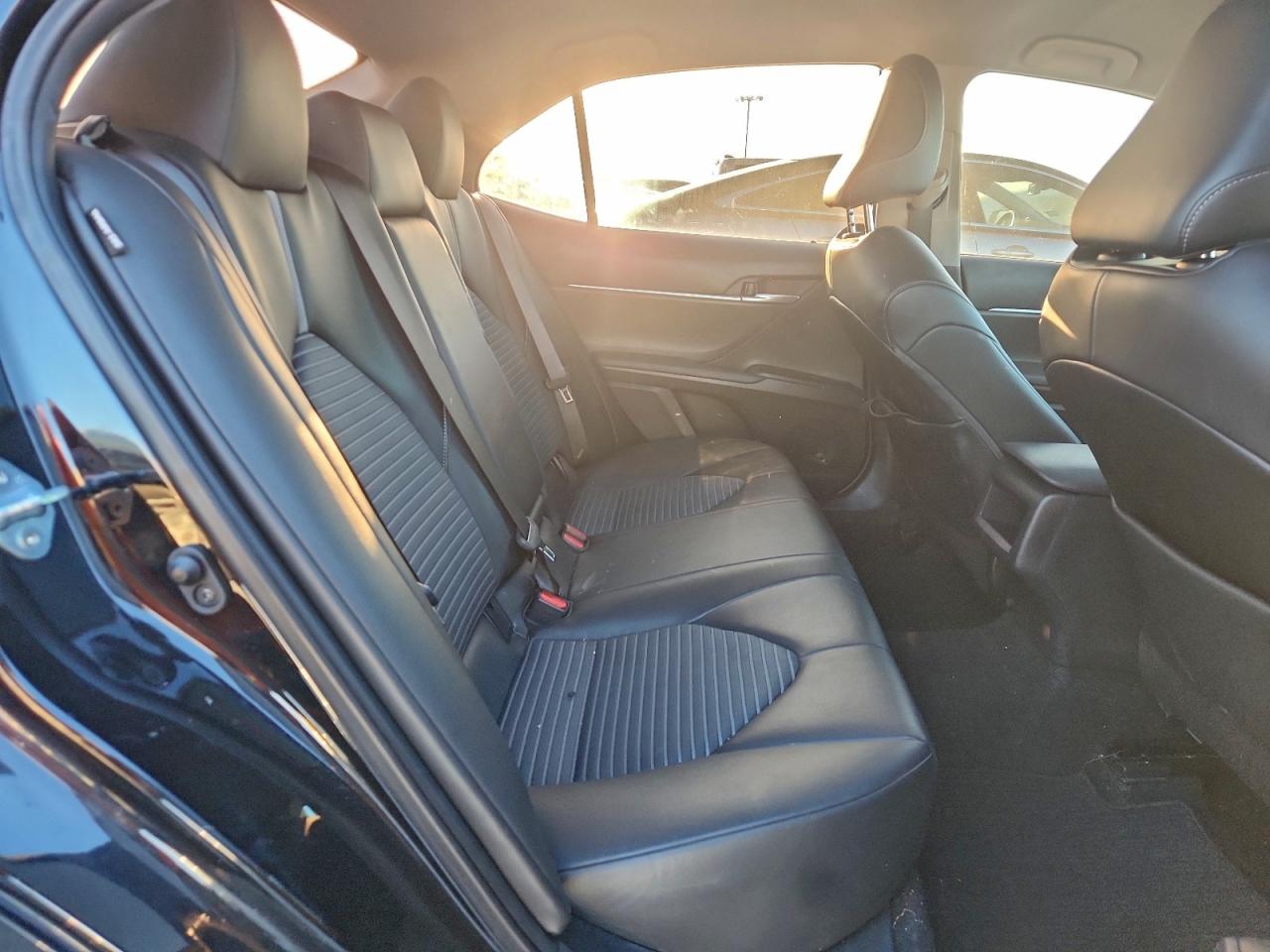 2021 TOYOTA CAMRY SE photo 10