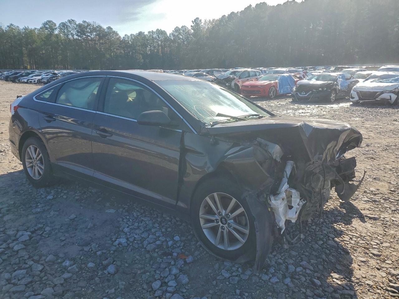 2017 HYUNDAI SONATA SE photo 4