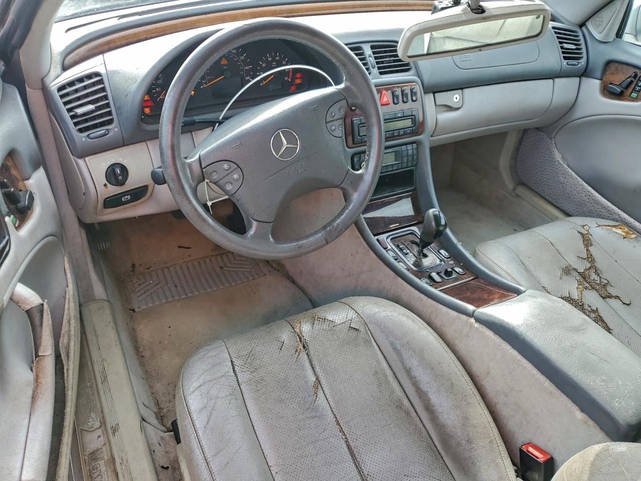 2001 MERCEDES-BENZ CLK 320 photo 22