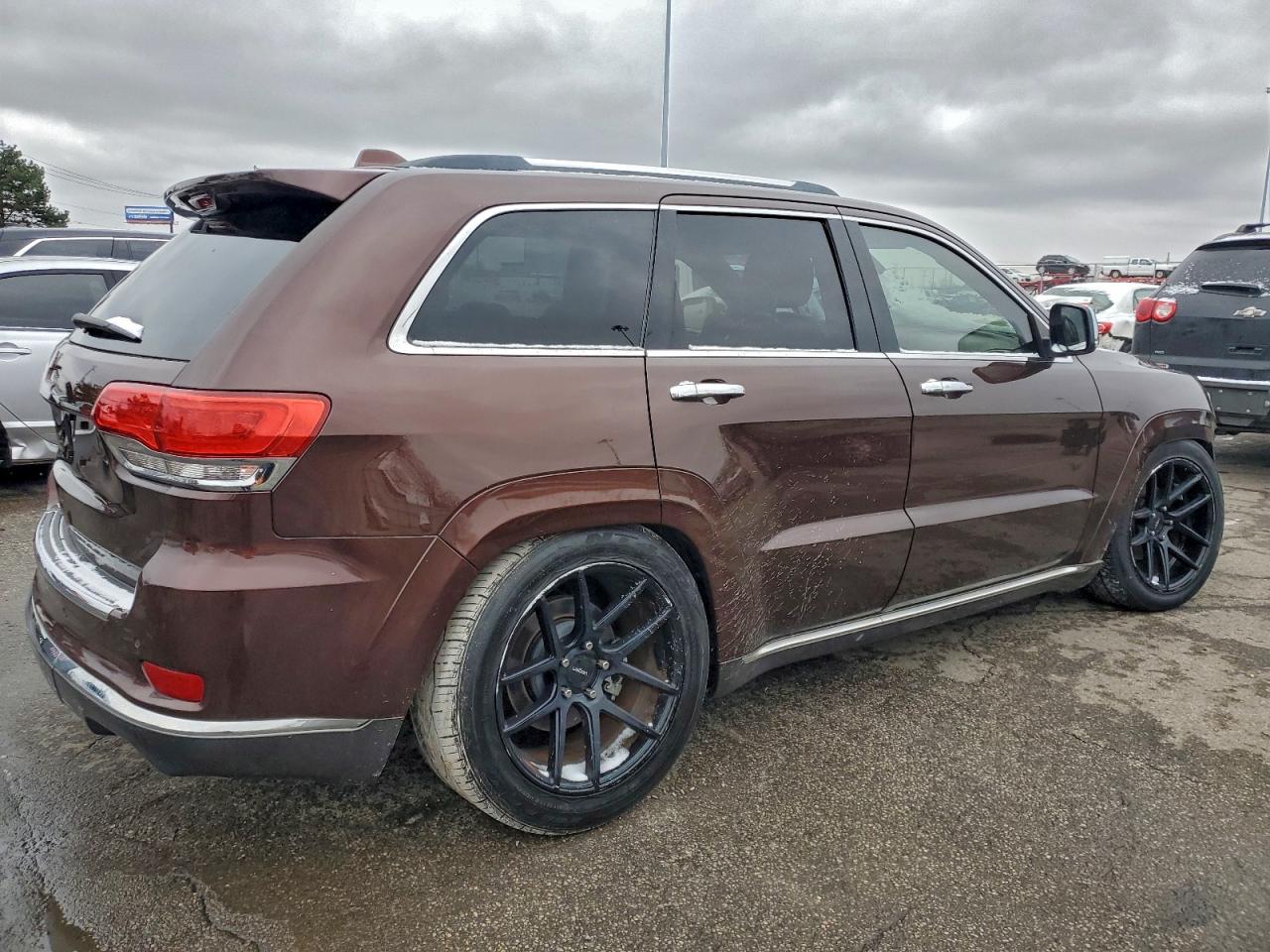 2014 JEEP GRAND CHEROKEE SUMMIT photo 3