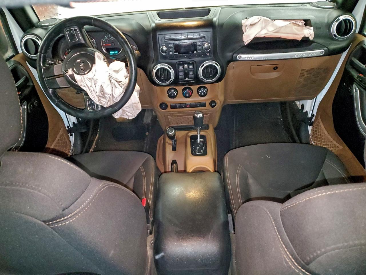 2015 JEEP WRANGLER UNLIMITED SAHARA photo 15