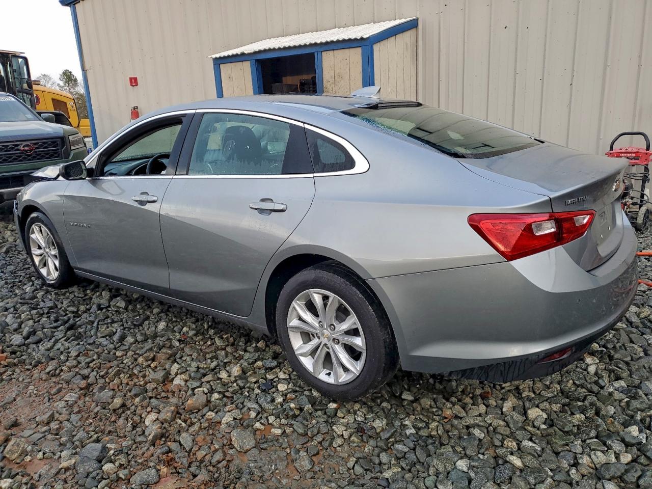 2024 CHEVROLET MALIBU LT photo 2