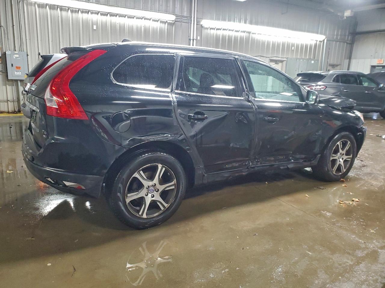 2015 VOLVO XC60 T6 PLATINUM photo 5