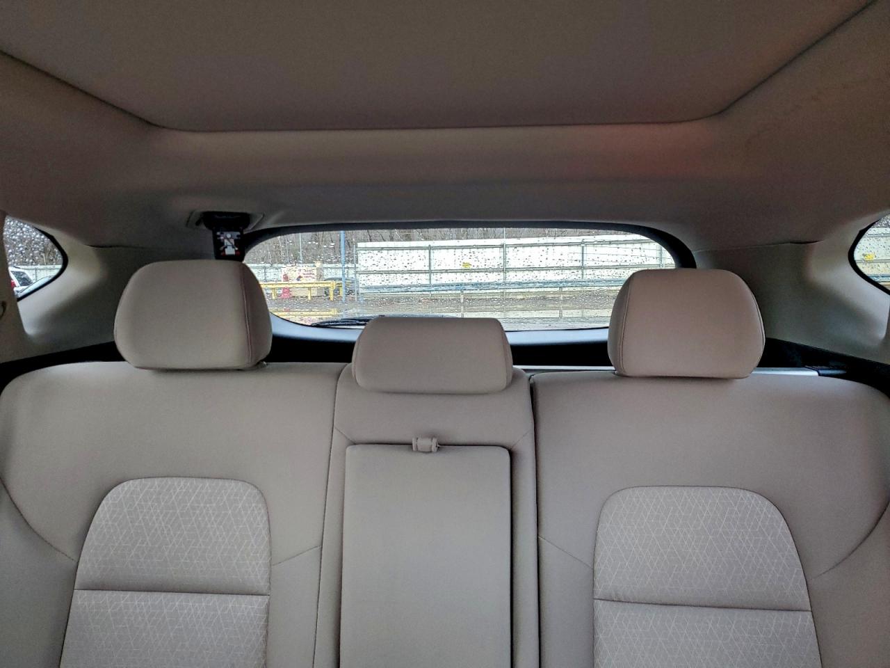 2018 HYUNDAI TUCSON VALUE photo 19