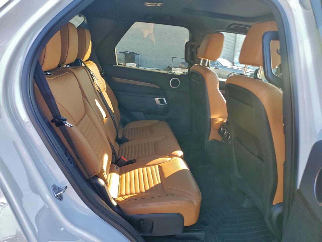 2017 LAND ROVER DISCOVERY HSE photo 11
