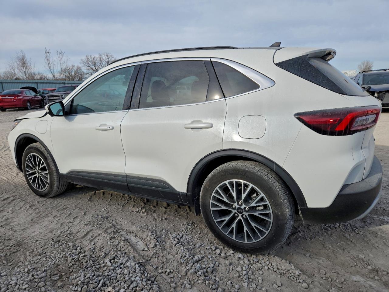 2025 FORD ESCAPE photo 3