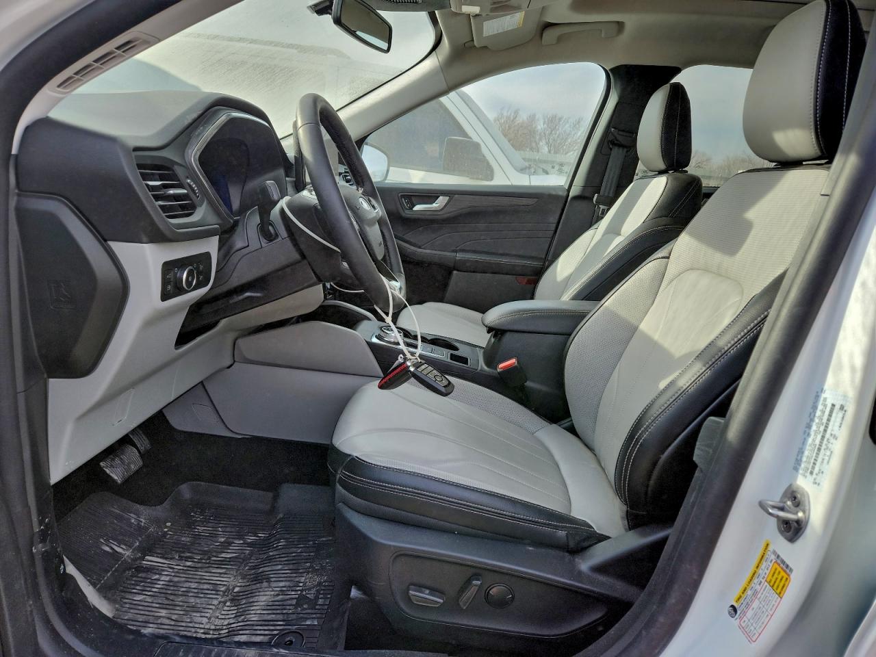 2025 FORD ESCAPE photo 13