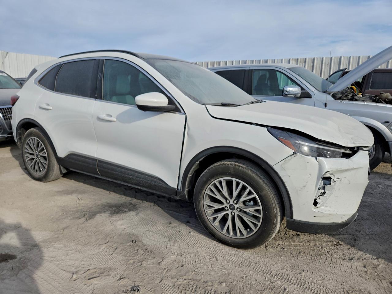 2025 FORD ESCAPE photo 7