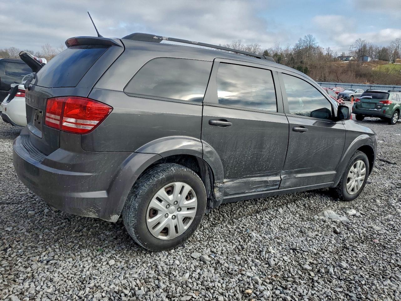 2017 DODGE JOURNEY SE photo 3