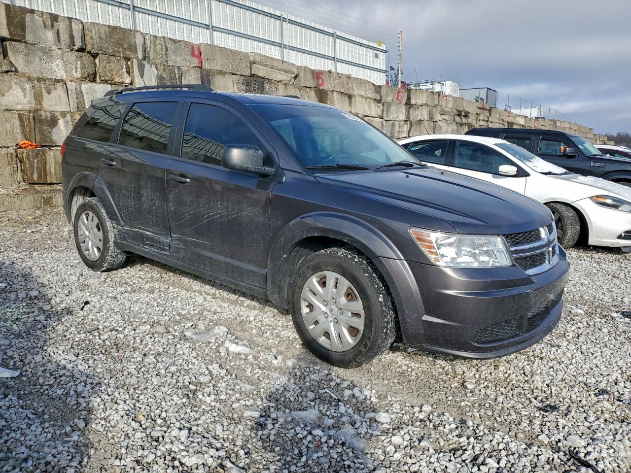 2017 DODGE JOURNEY SE photo 4