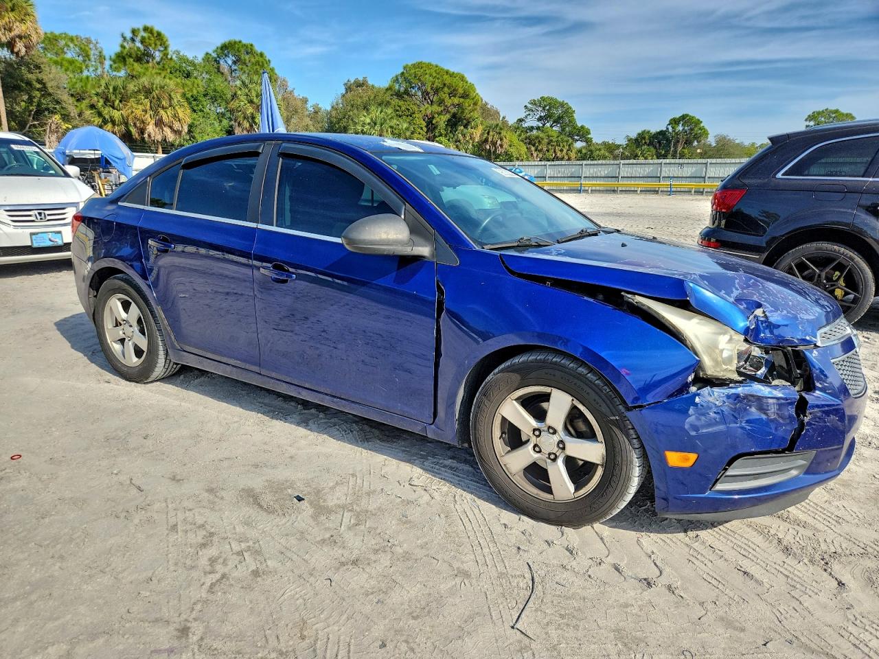 2013 CHEVROLET CRUZE LT photo 4