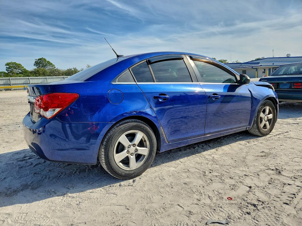 2013 CHEVROLET CRUZE LT photo 3