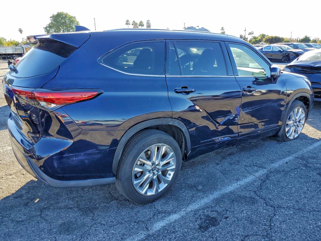 2022 TOYOTA HIGHLANDER HYBRID LIMITED photo 7