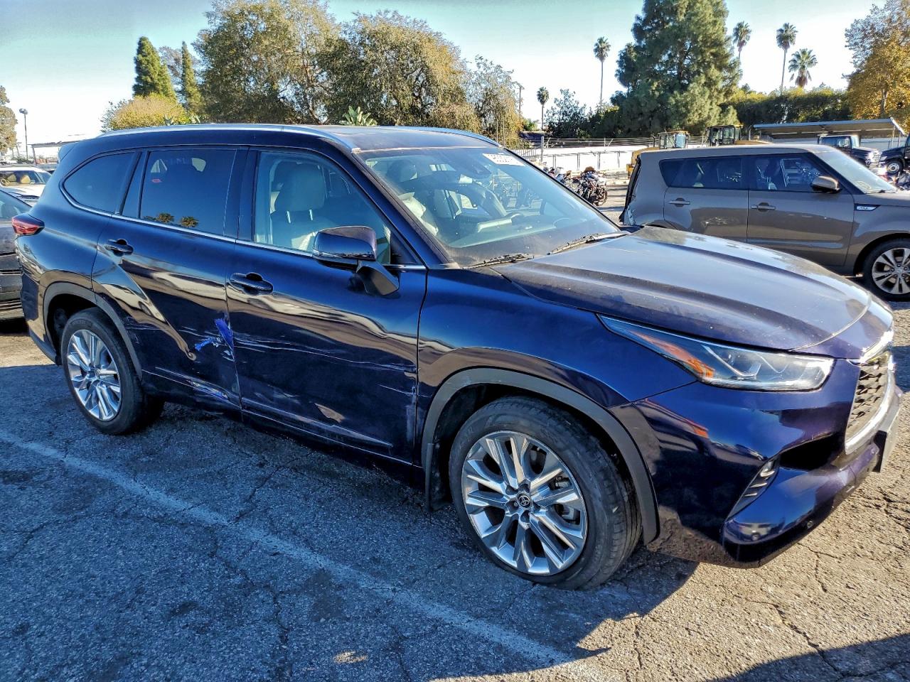 2022 TOYOTA HIGHLANDER HYBRID LIMITED photo 10