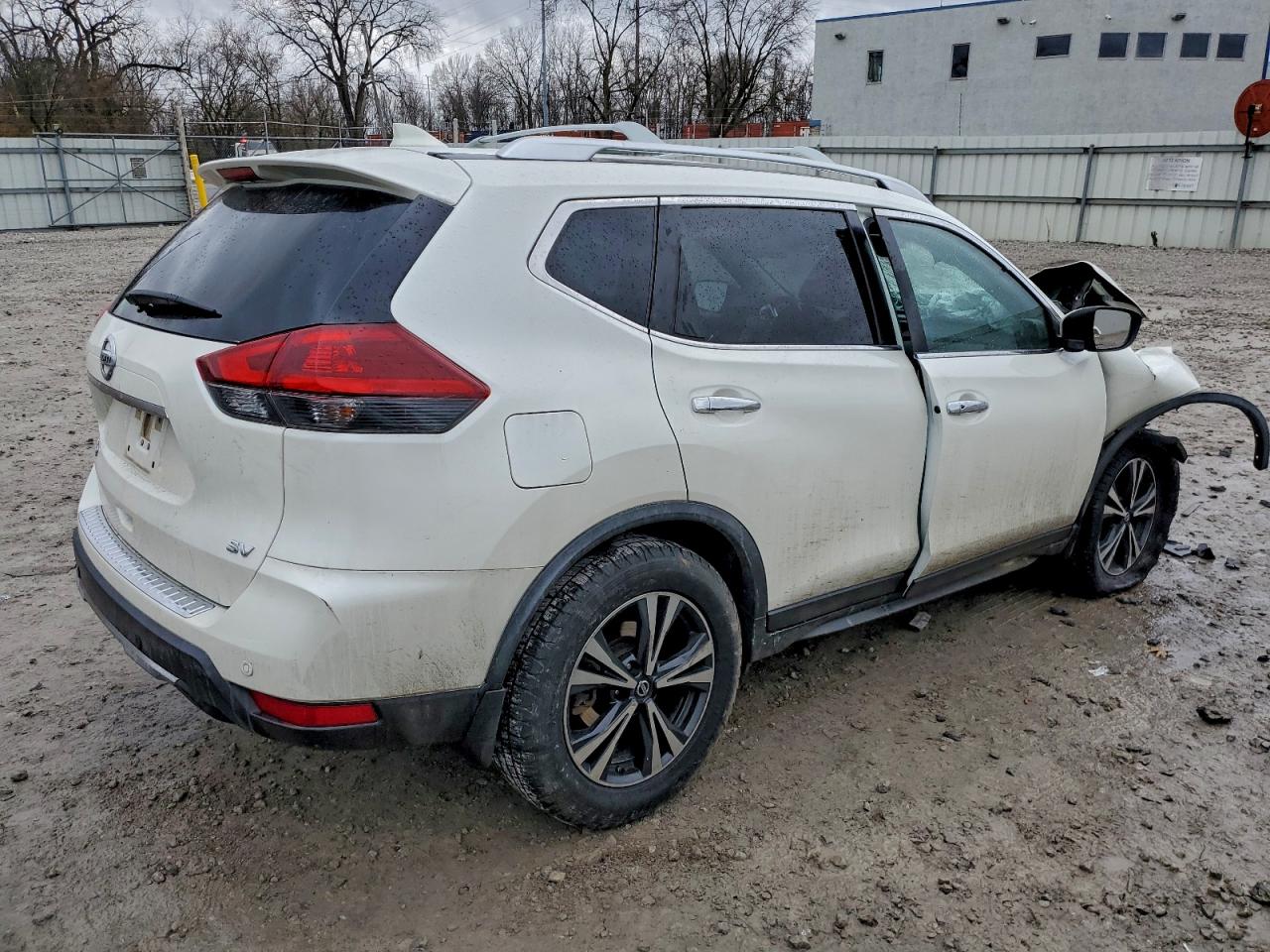 2020 NISSAN ROGUE S photo 5