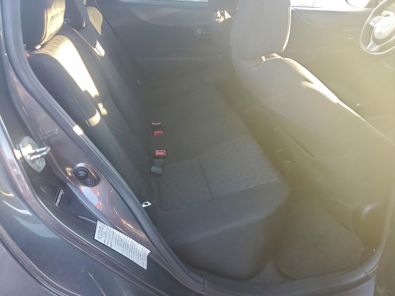 2014 TOYOTA YARIS photo 10