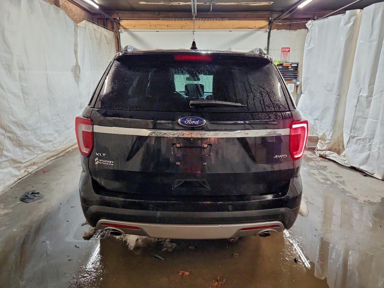 2017 FORD EXPLORER XLT photo 6