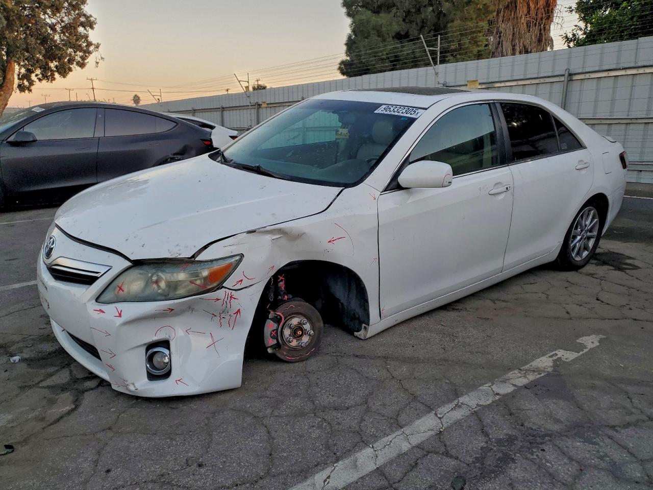 2011 TOYOTA CAMRY