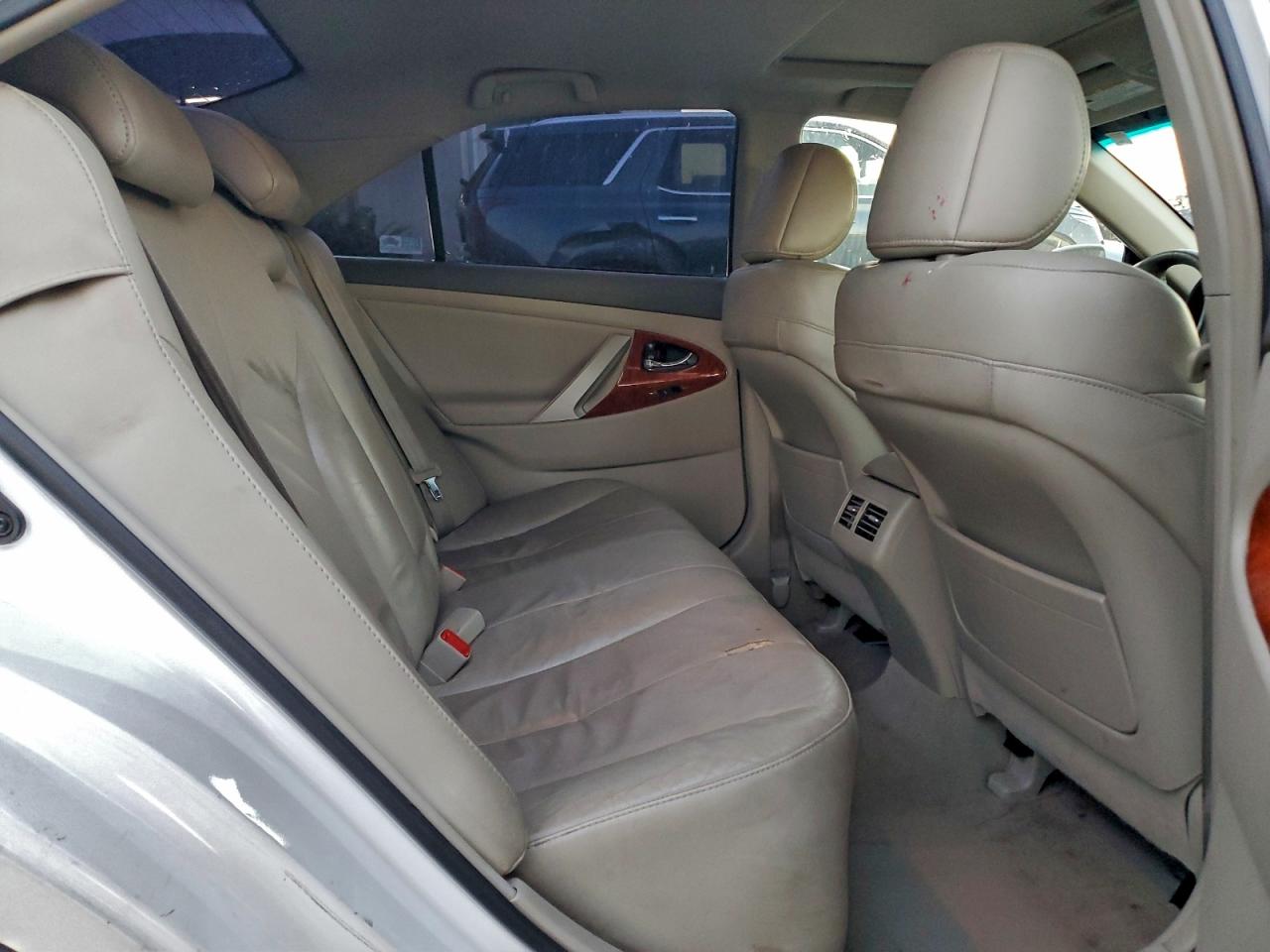 2011 TOYOTA CAMRY HYBRID photo 10