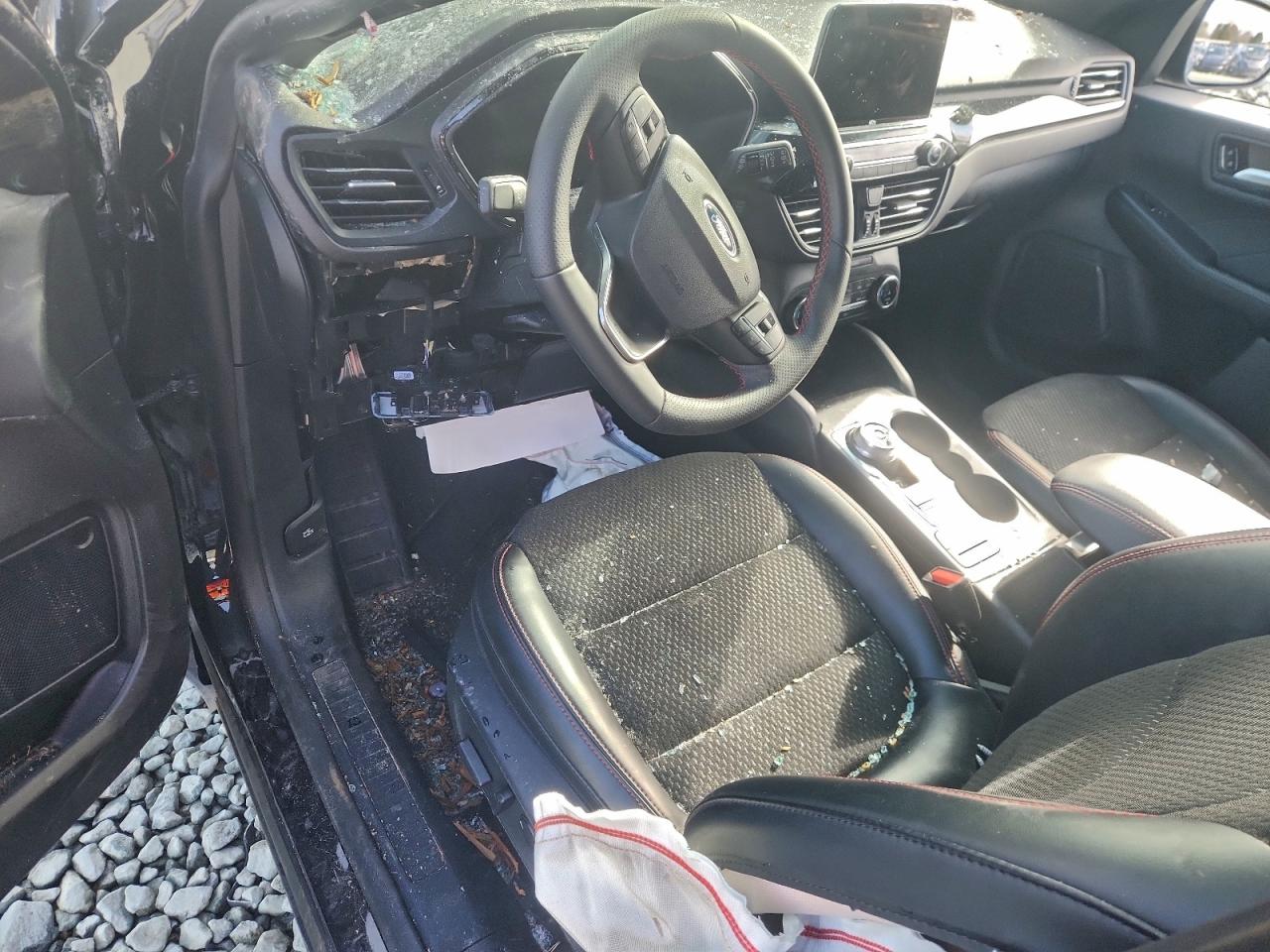 2025 FORD ESCAPE ST LINE photo 8