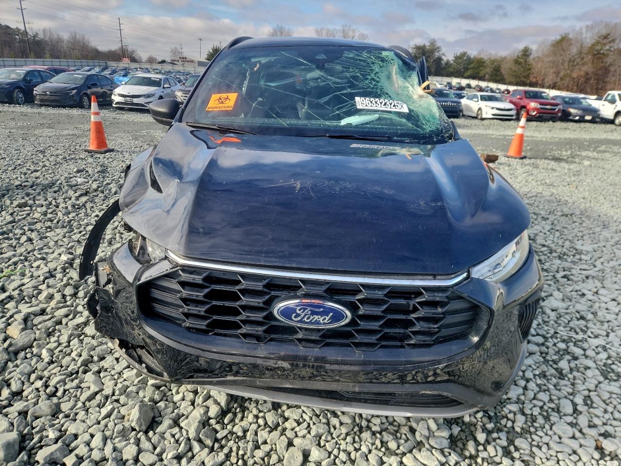 2025 FORD ESCAPE ST LINE photo 5