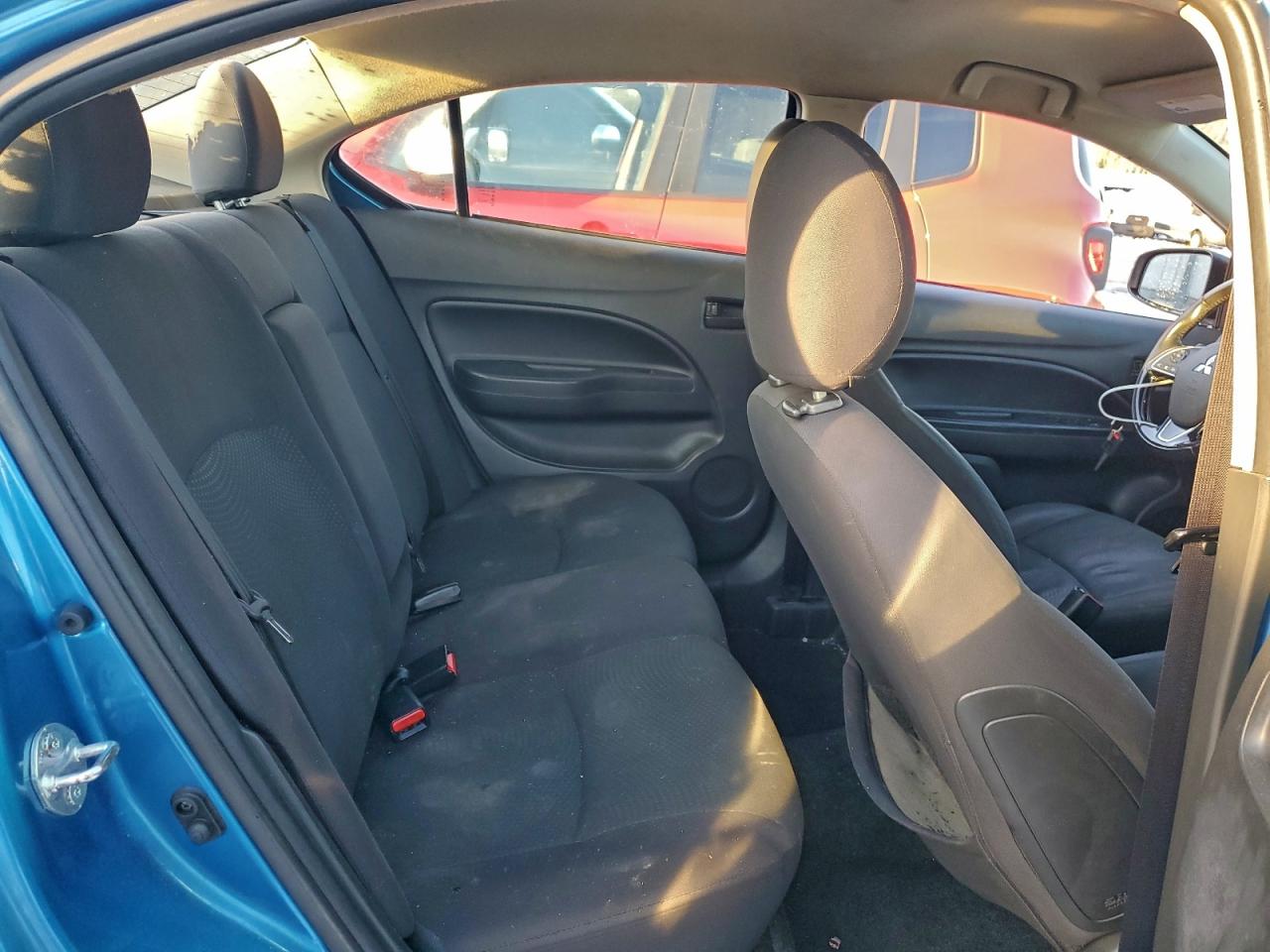 2018 MITSUBISHI MIRAGE G4 ES photo 10