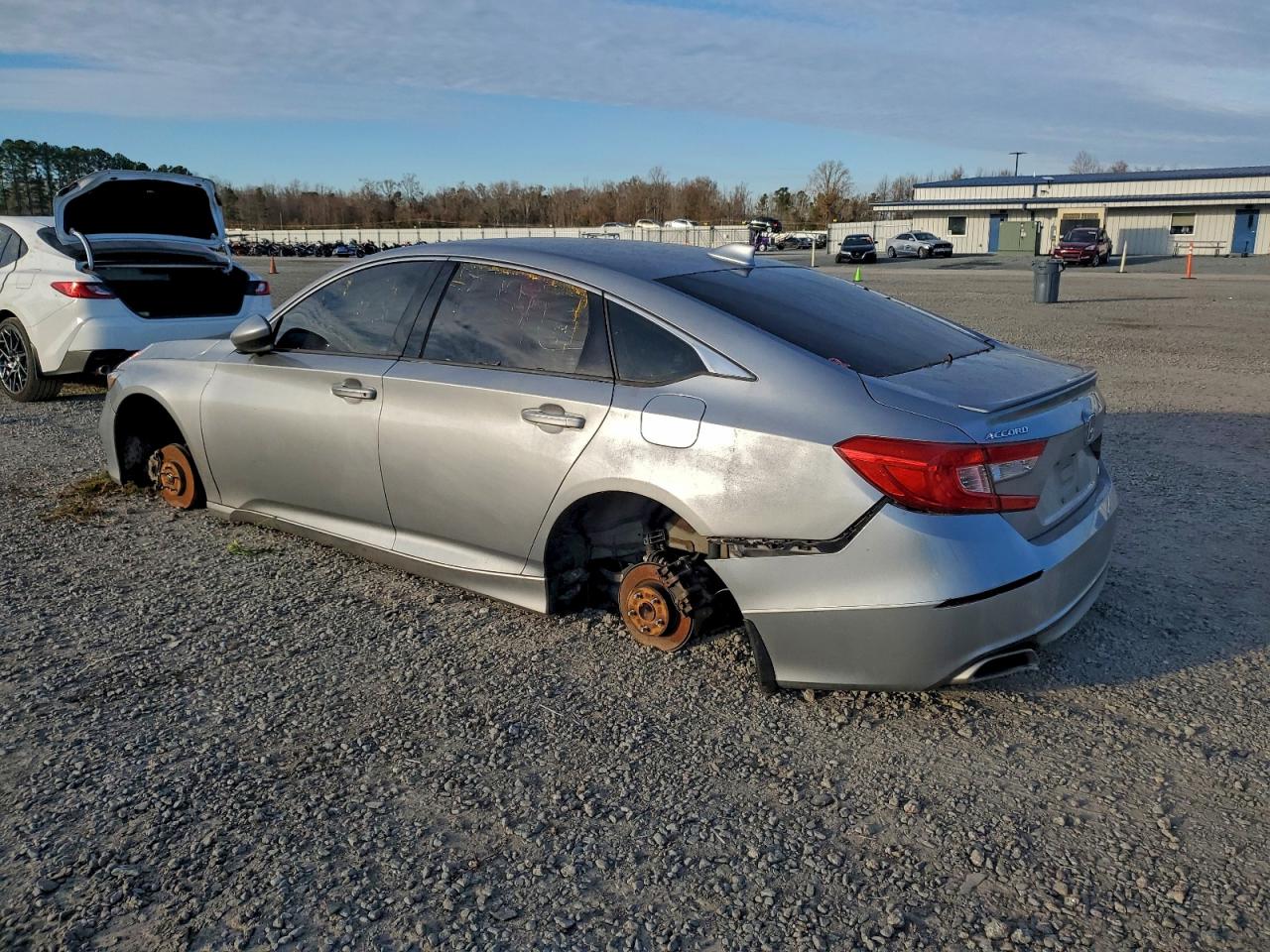 2018 HONDA ACCORD SPORT photo 2