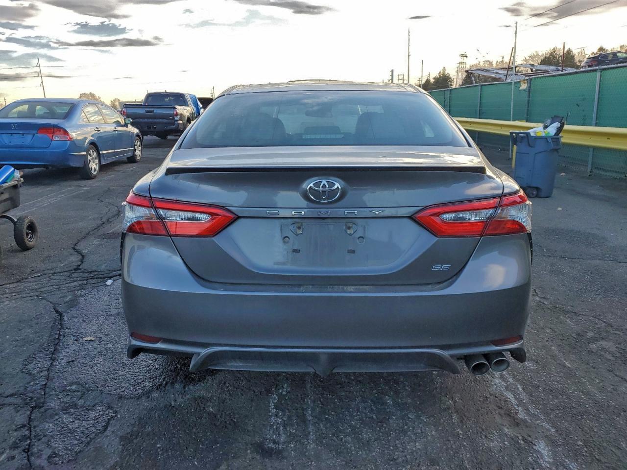 2018 TOYOTA CAMRY L photo 11