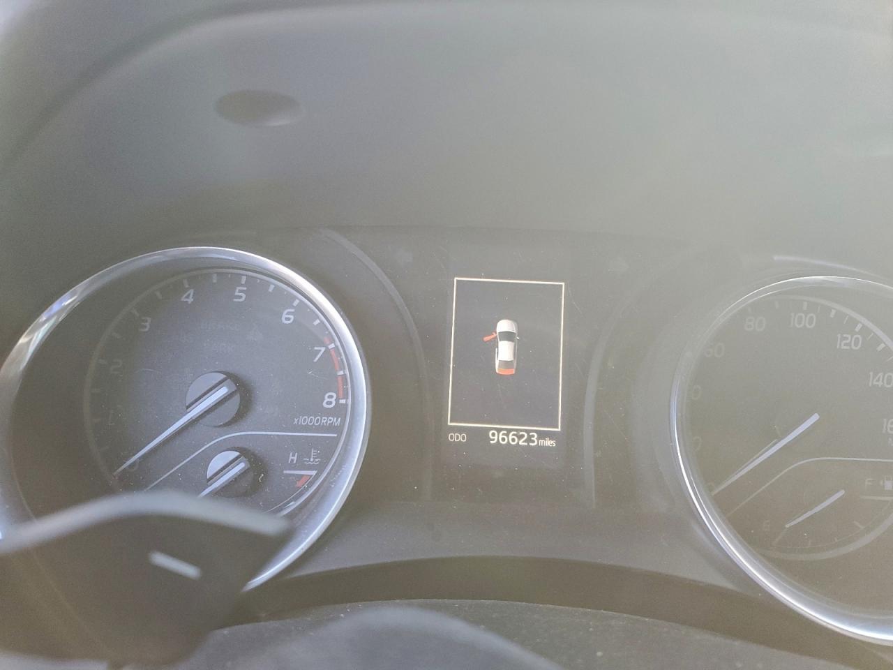 2018 TOYOTA CAMRY L photo 17