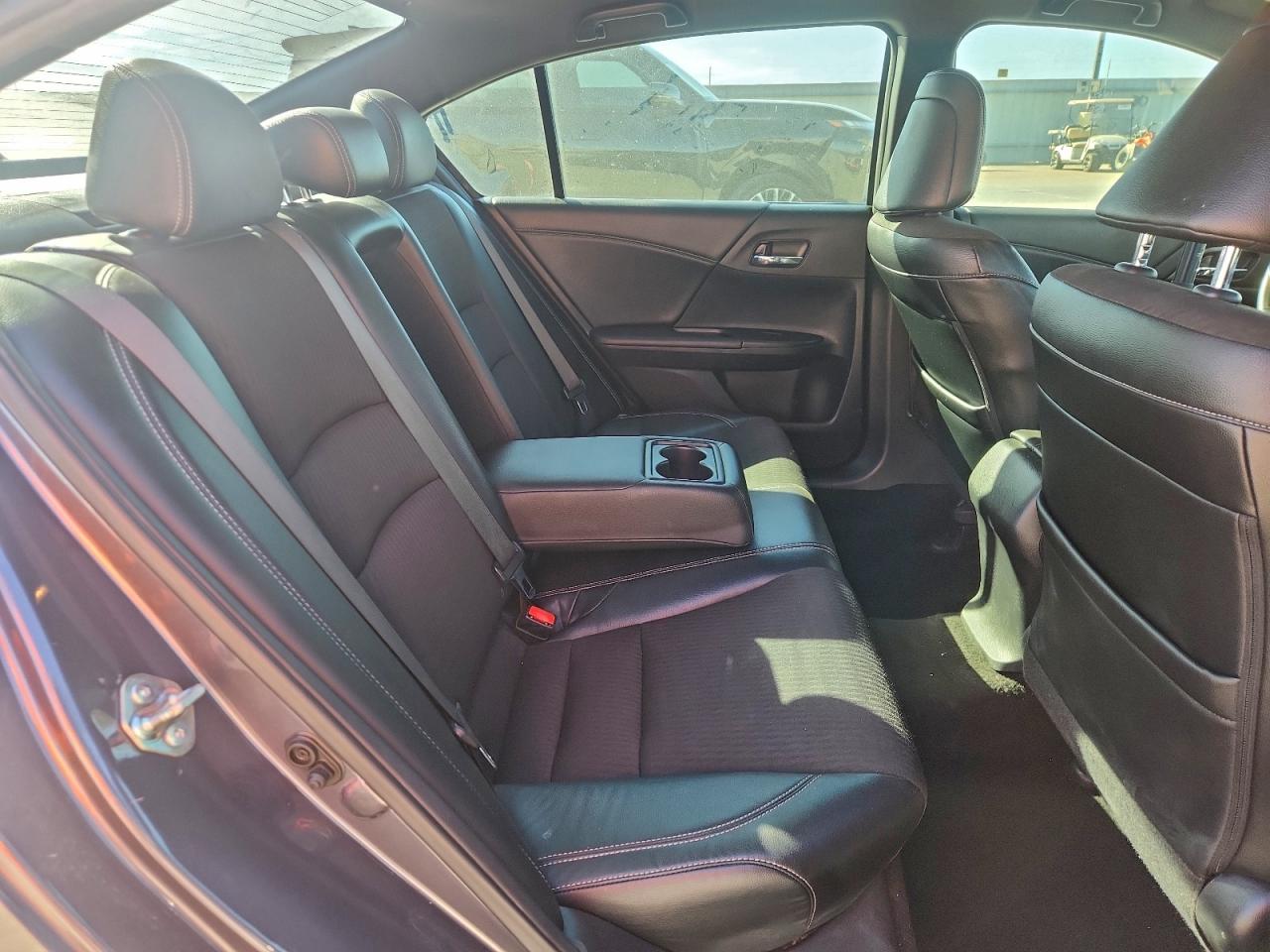 2016 HONDA ACCORD SPORT photo 19