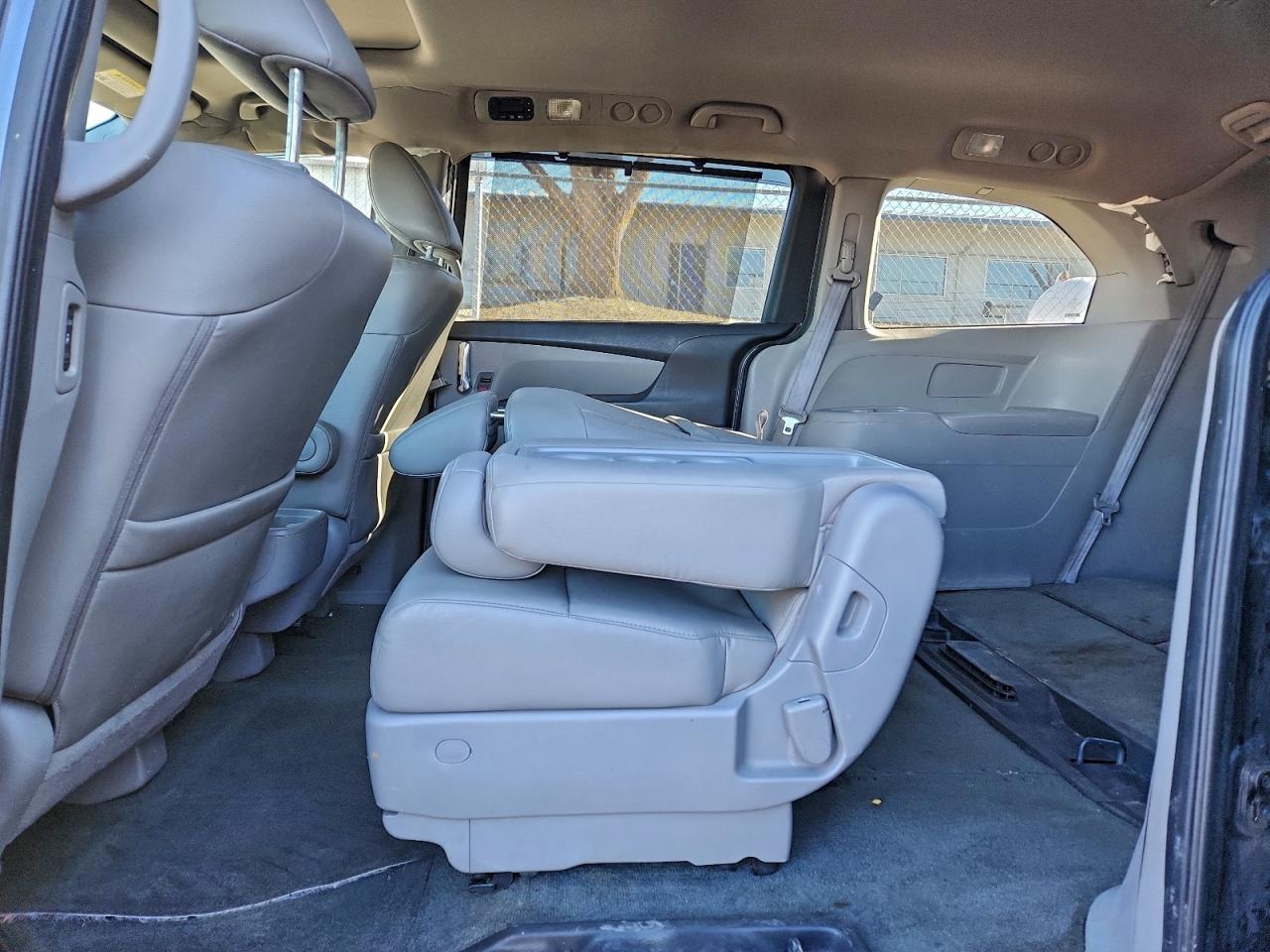 2016 HONDA ODYSSEY EXL photo 11