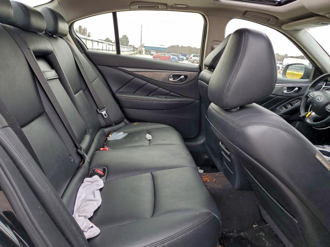2015 INFINITI Q50 BASE photo 10