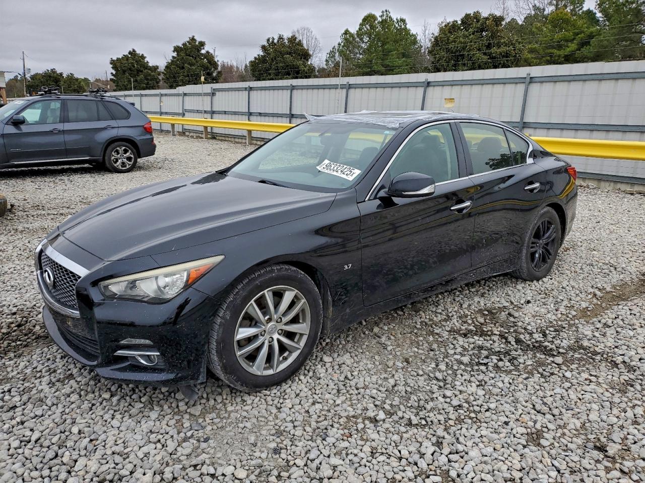 2015 INFINITI Q50