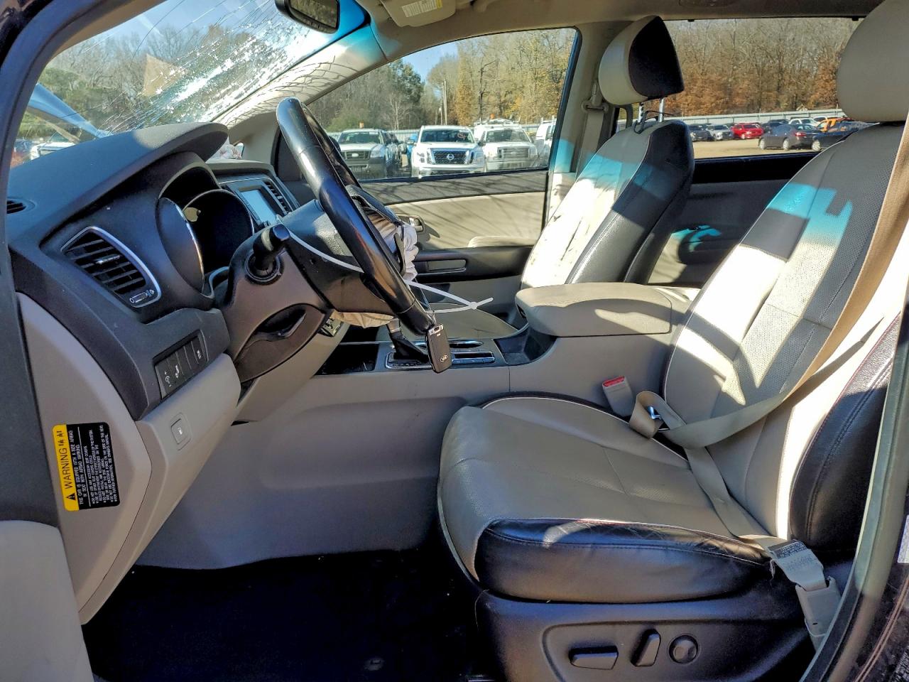 2019 KIA SEDONA LX photo 19