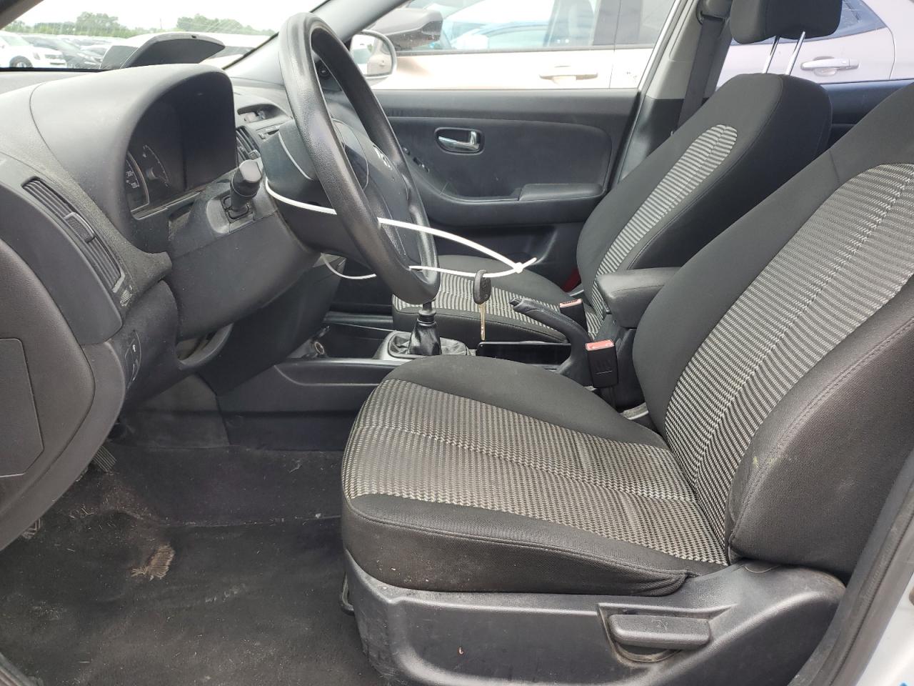2010 HYUNDAI ELANTRA GLS photo 19