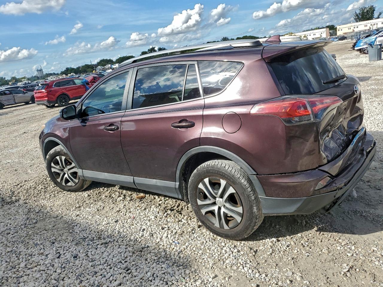 2017 TOYOTA RAV4 LE photo 3