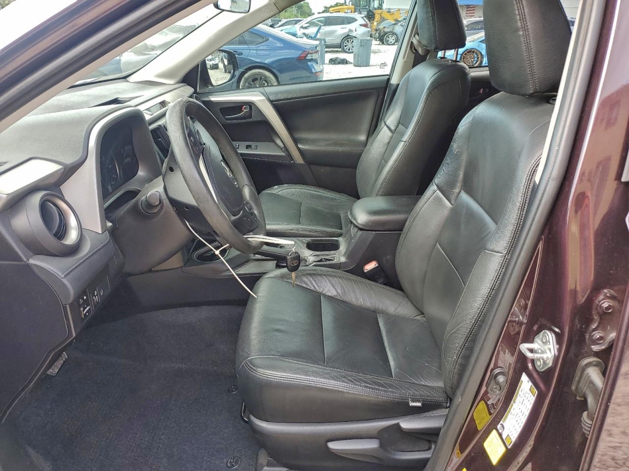 2017 TOYOTA RAV4 LE photo 13