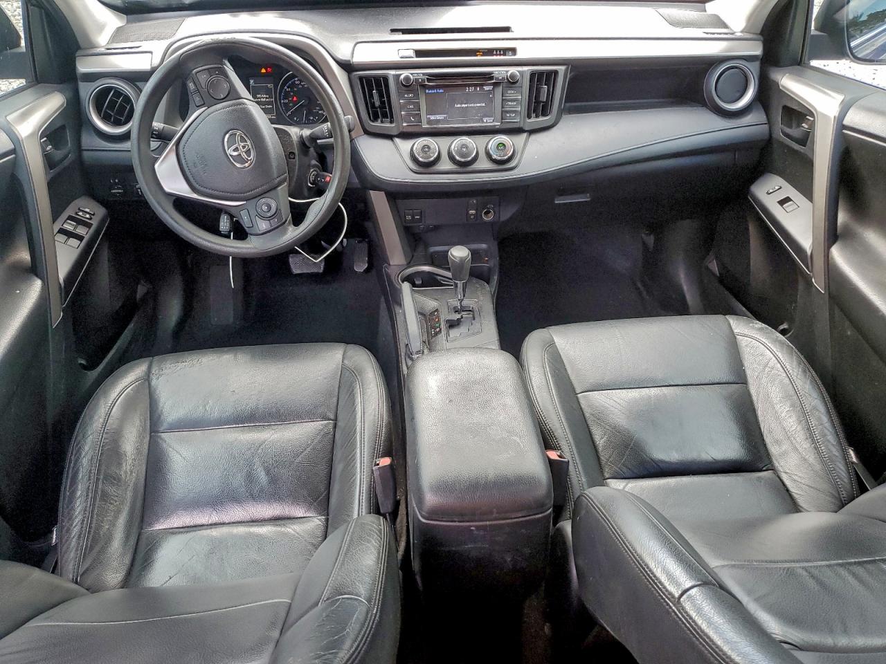2017 TOYOTA RAV4 LE photo 15