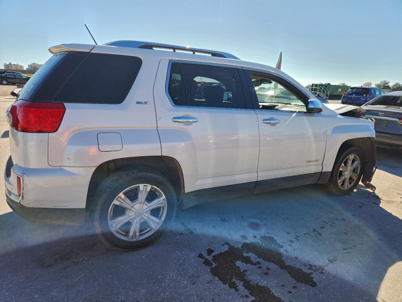 2017 GMC TERRAIN SLT photo 7