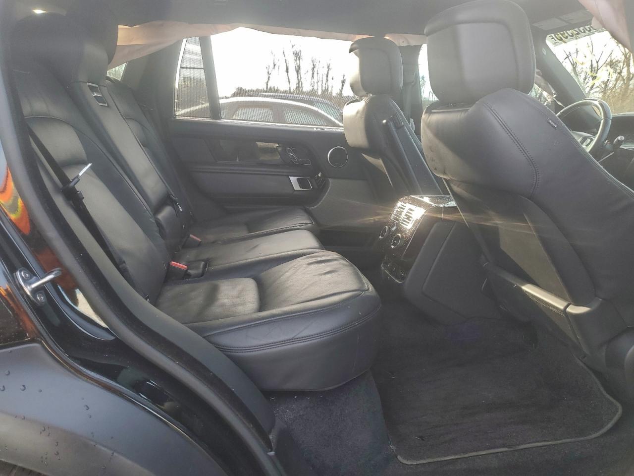 2019 LAND ROVER RANGE ROVER SUPERCHARGED photo 11