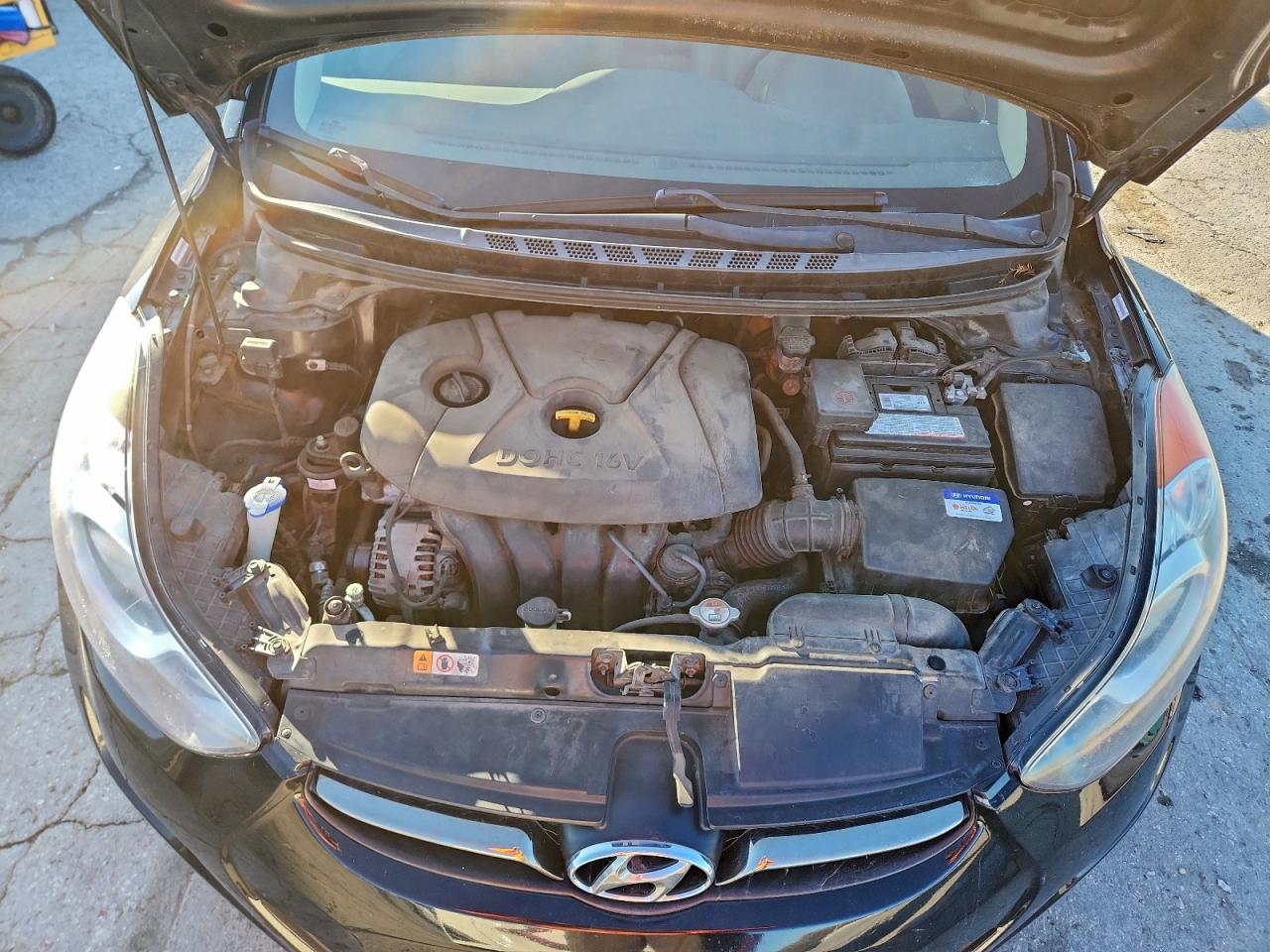2012 HYUNDAI ELANTRA GLS photo 11