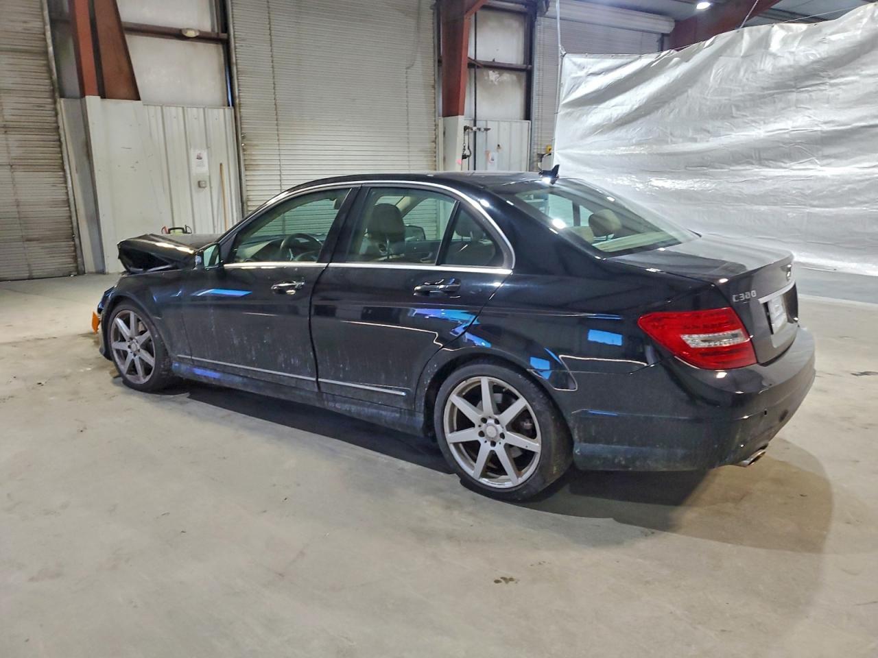 2014 MERCEDES-BENZ C 300 4MATIC photo 2