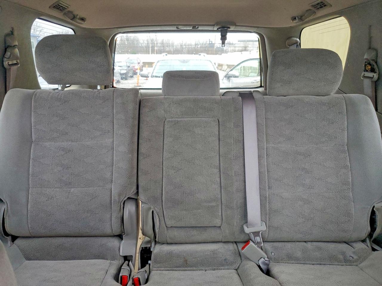 2005 TOYOTA SEQUOIA SR5 photo 10