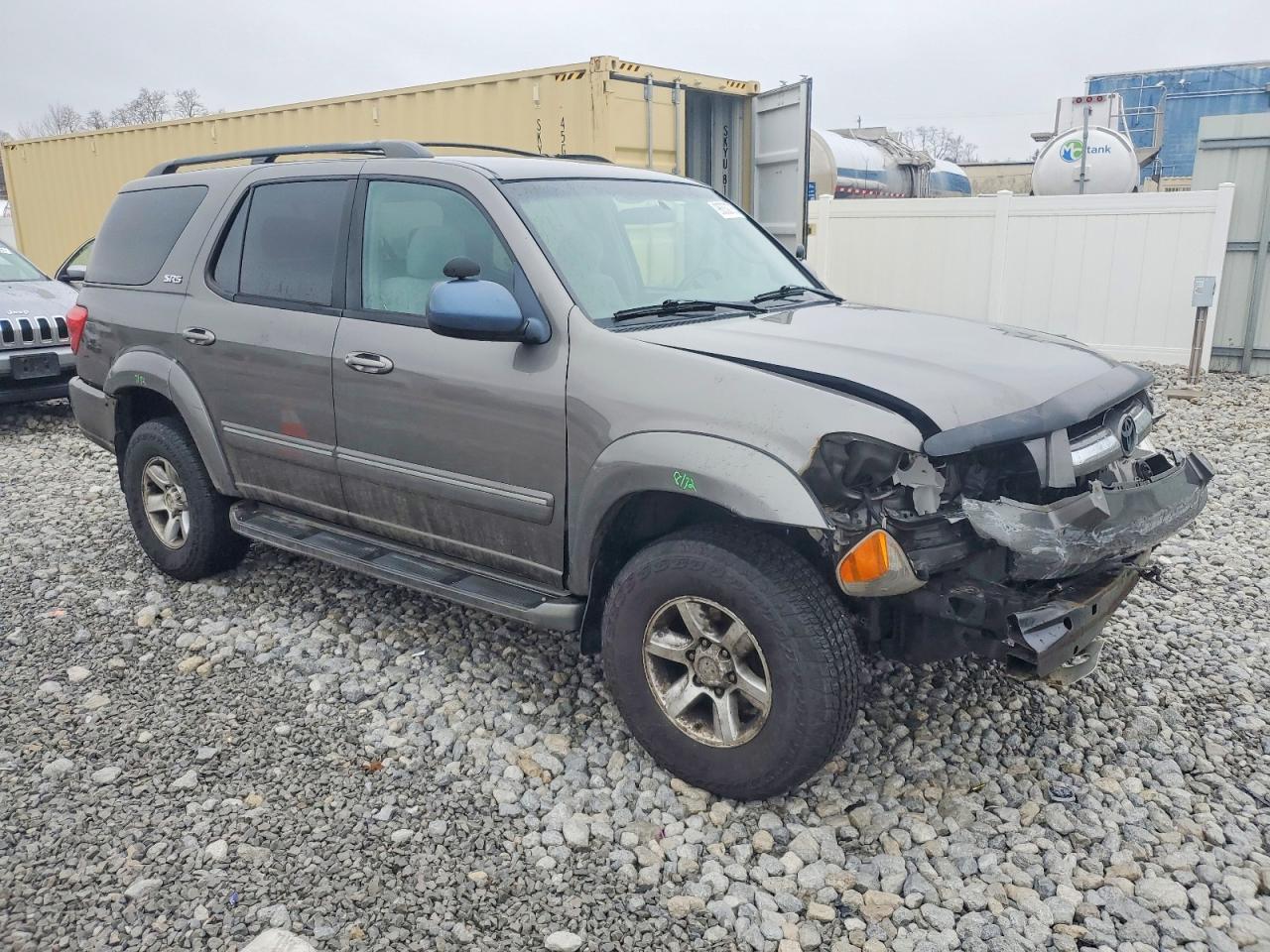 2005 TOYOTA SEQUOIA SR5 photo 4