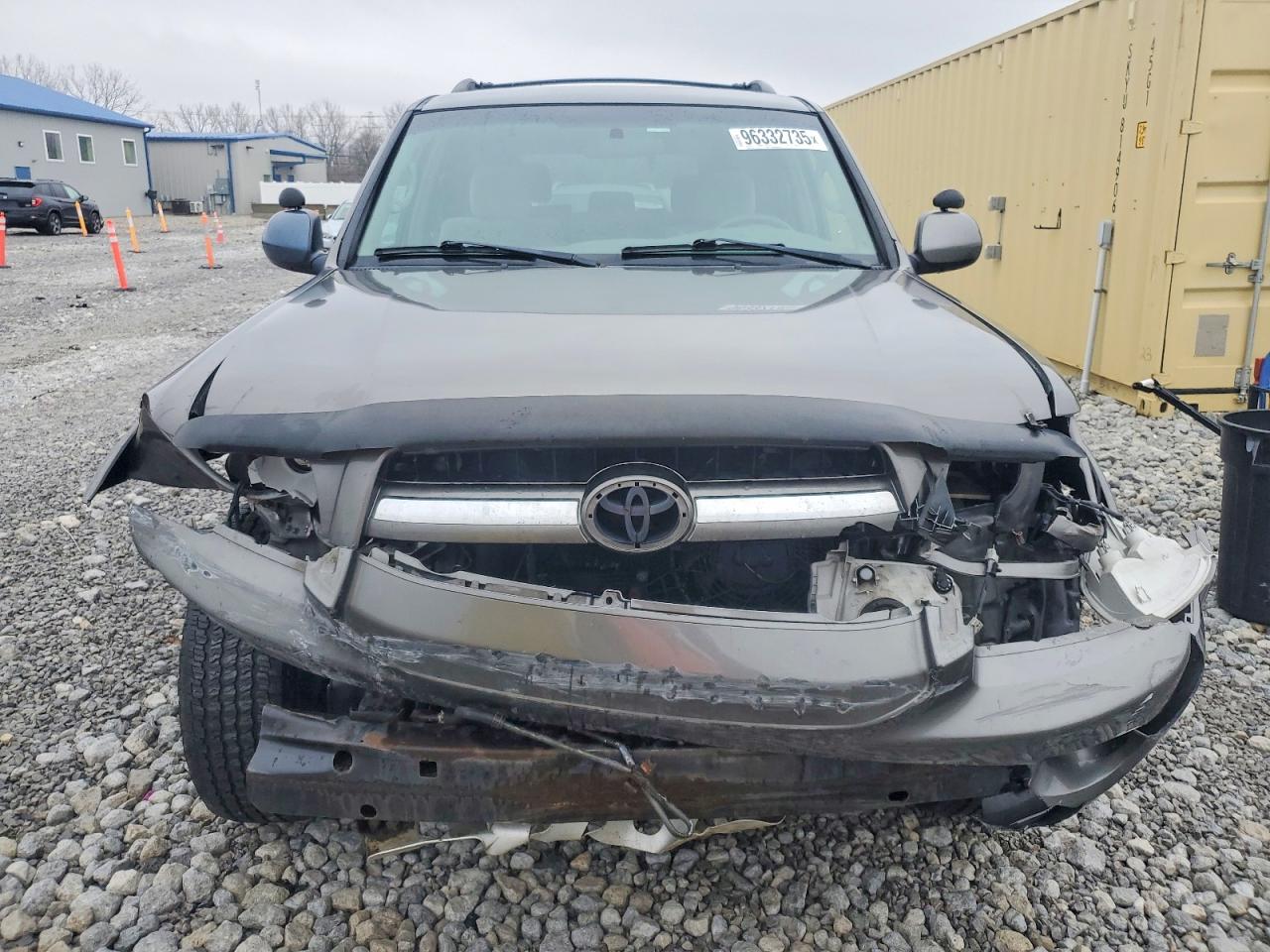 2005 TOYOTA SEQUOIA SR5 photo 5