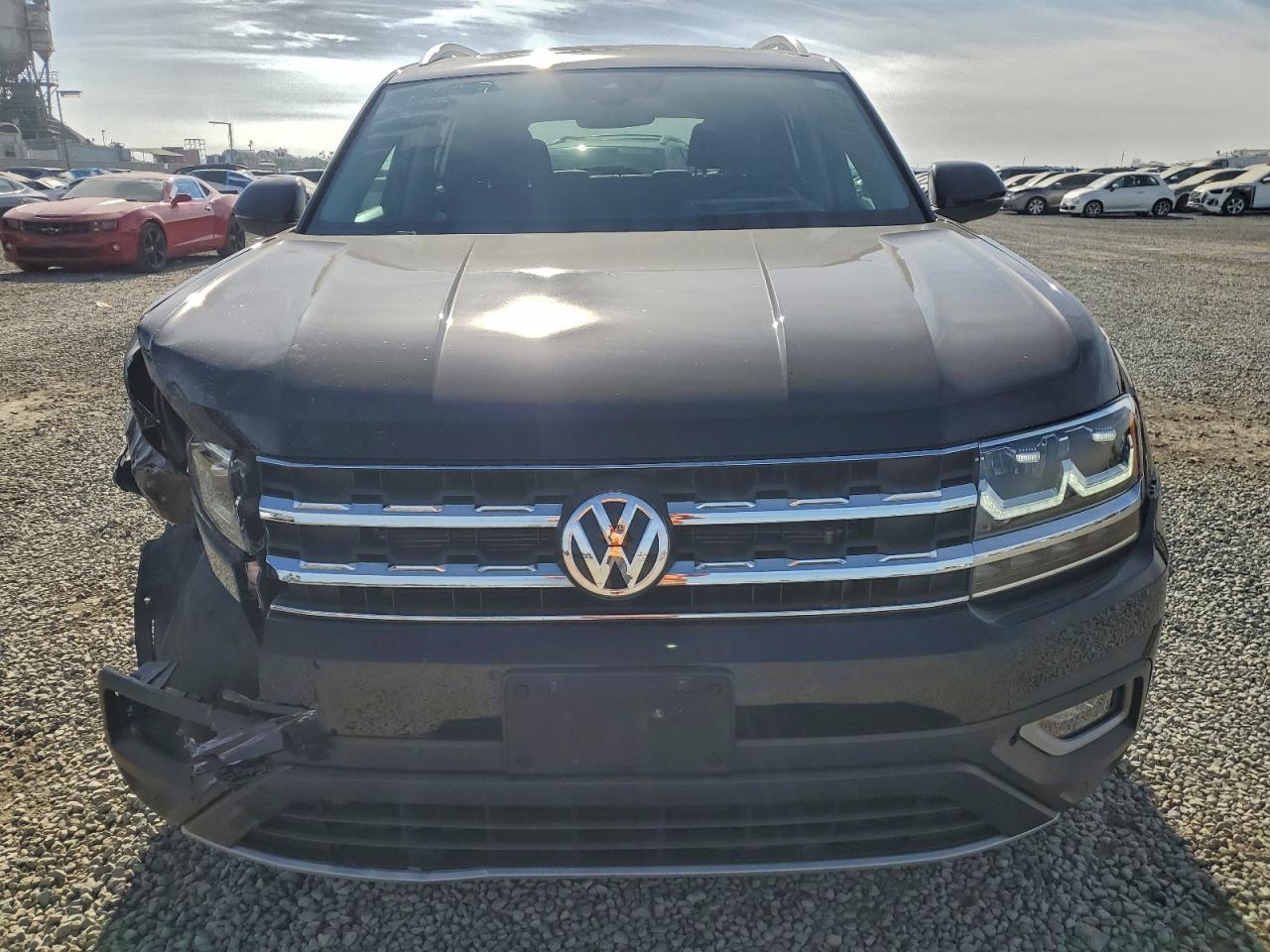 2018 VOLKSWAGEN ATLAS SEL photo 5