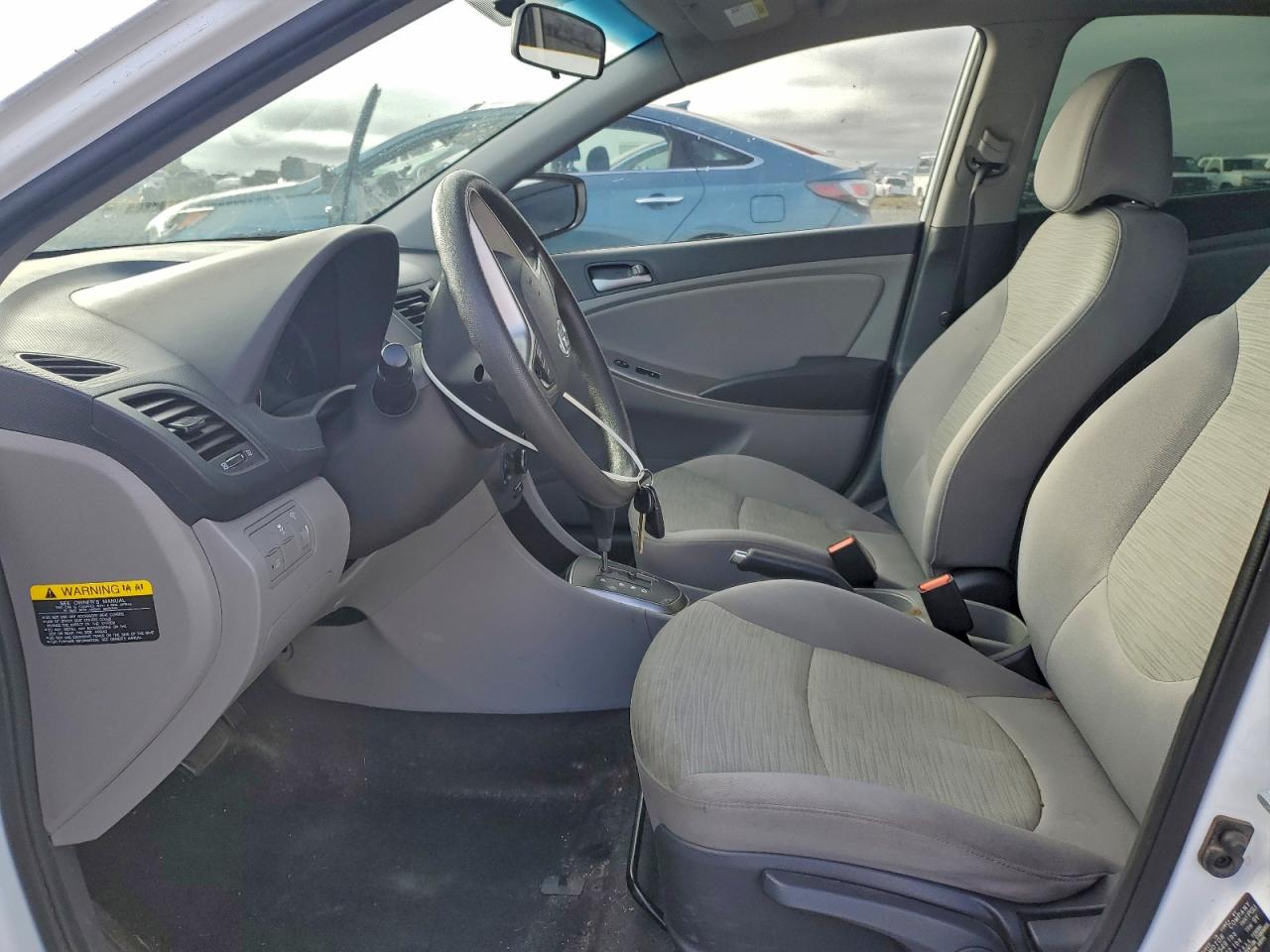 2017 HYUNDAI ACCENT SE photo 13