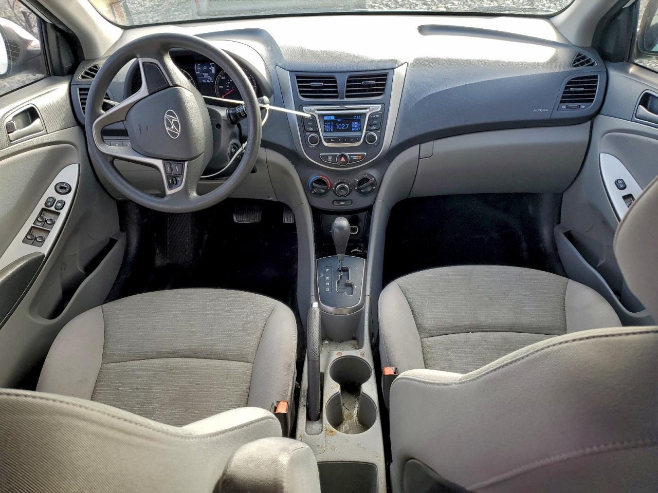 2017 HYUNDAI ACCENT SE photo 15