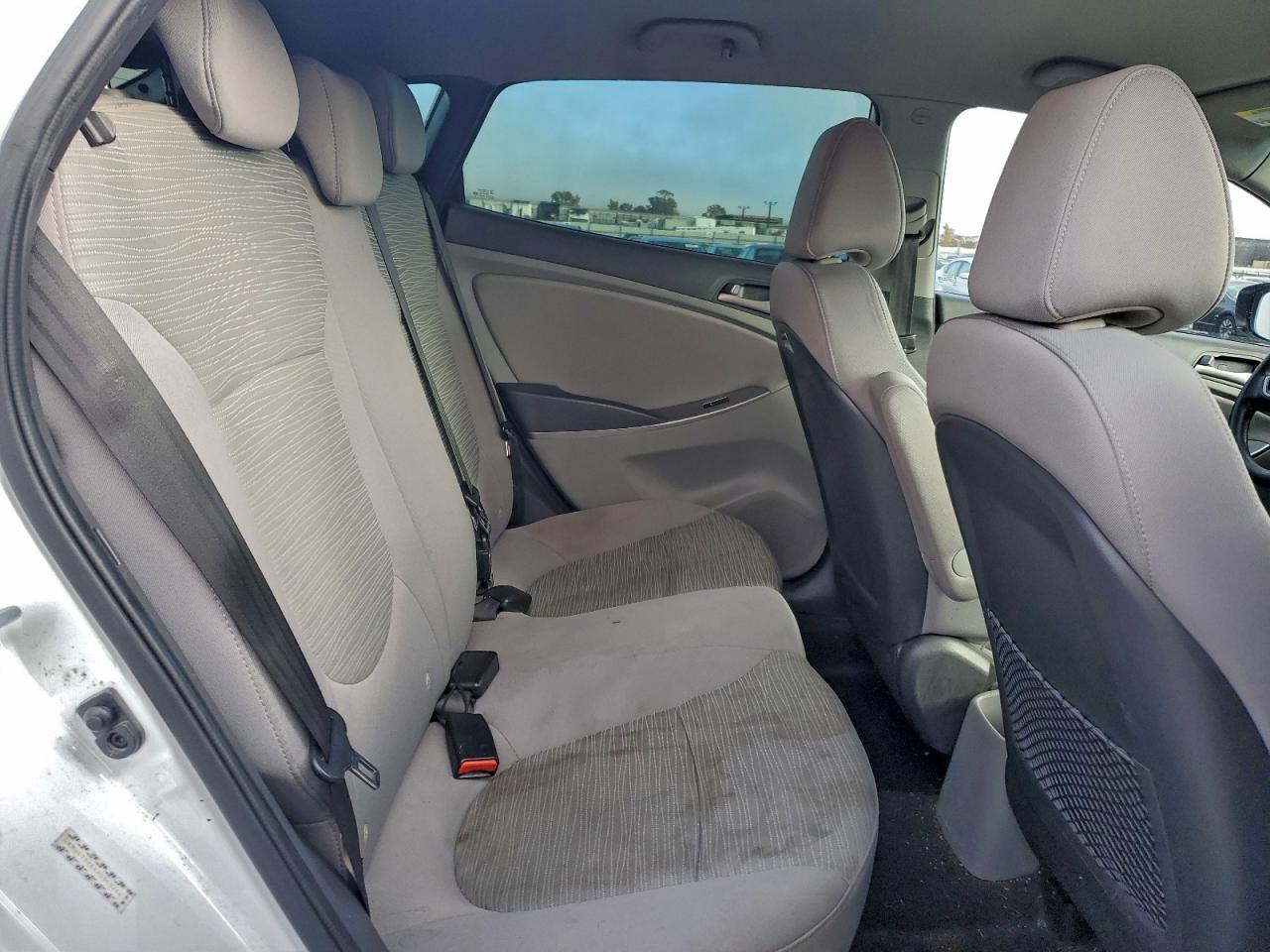 2017 HYUNDAI ACCENT SE photo 19