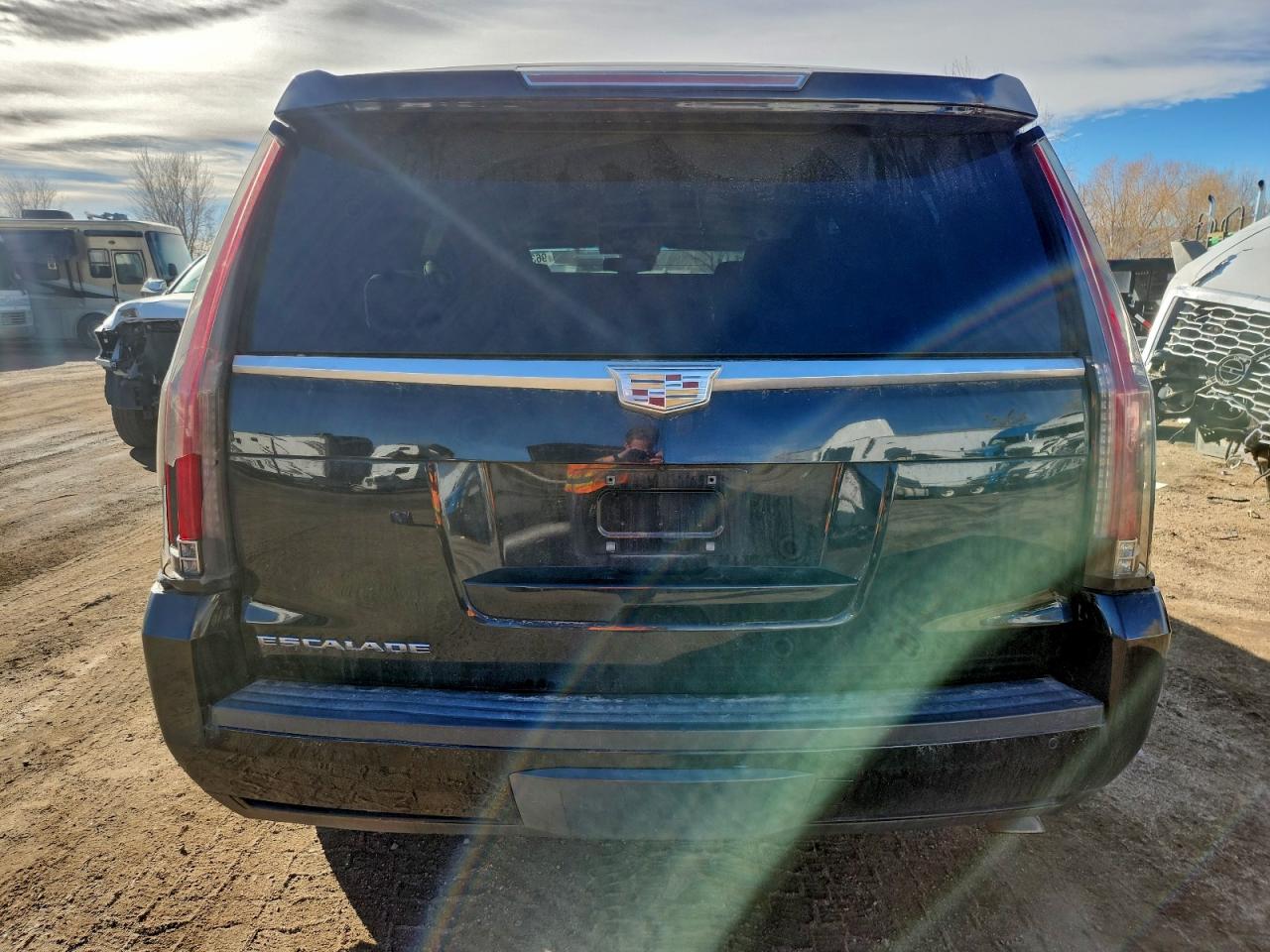2015 CADILLAC ESCALADE LUXURY photo 11